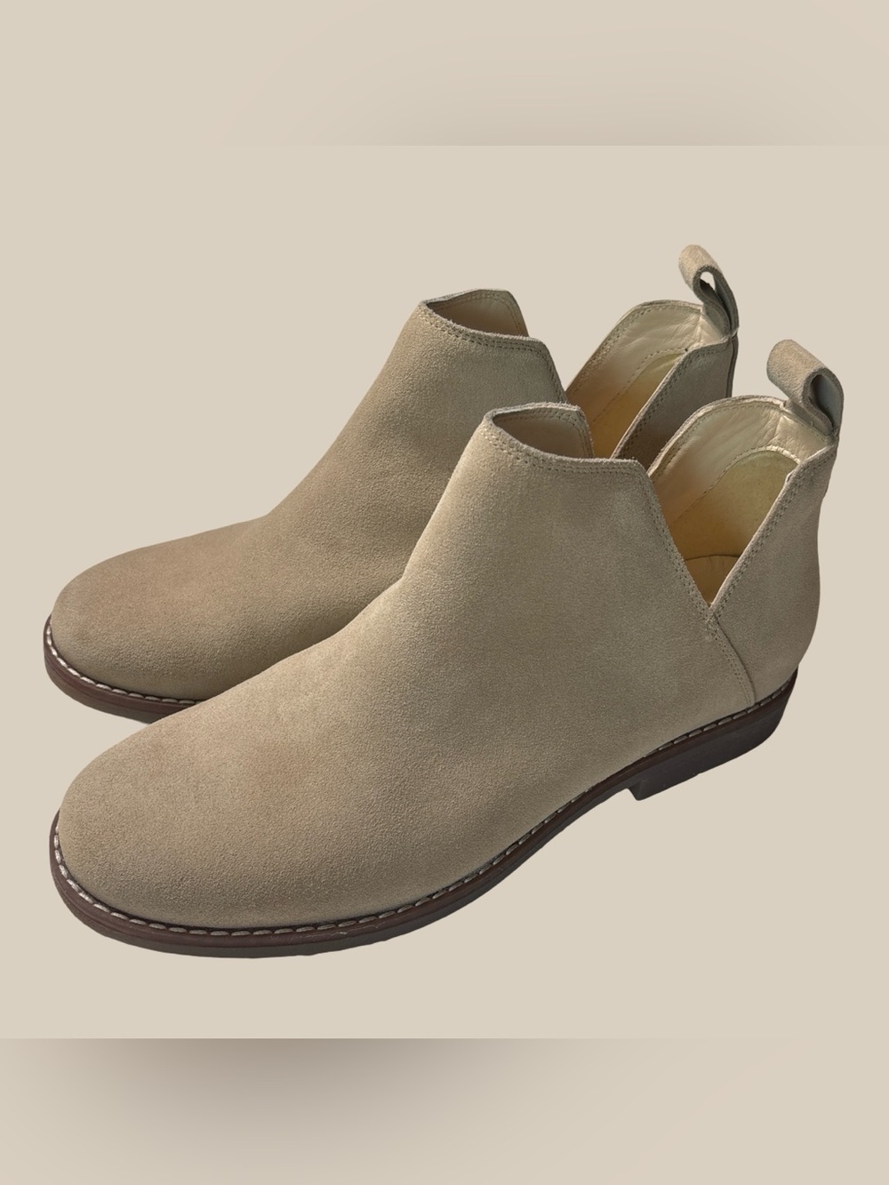 Hush Puppies Womens Mazin Cayto Chelsea Booties Beige NWOB SZ 9.5M